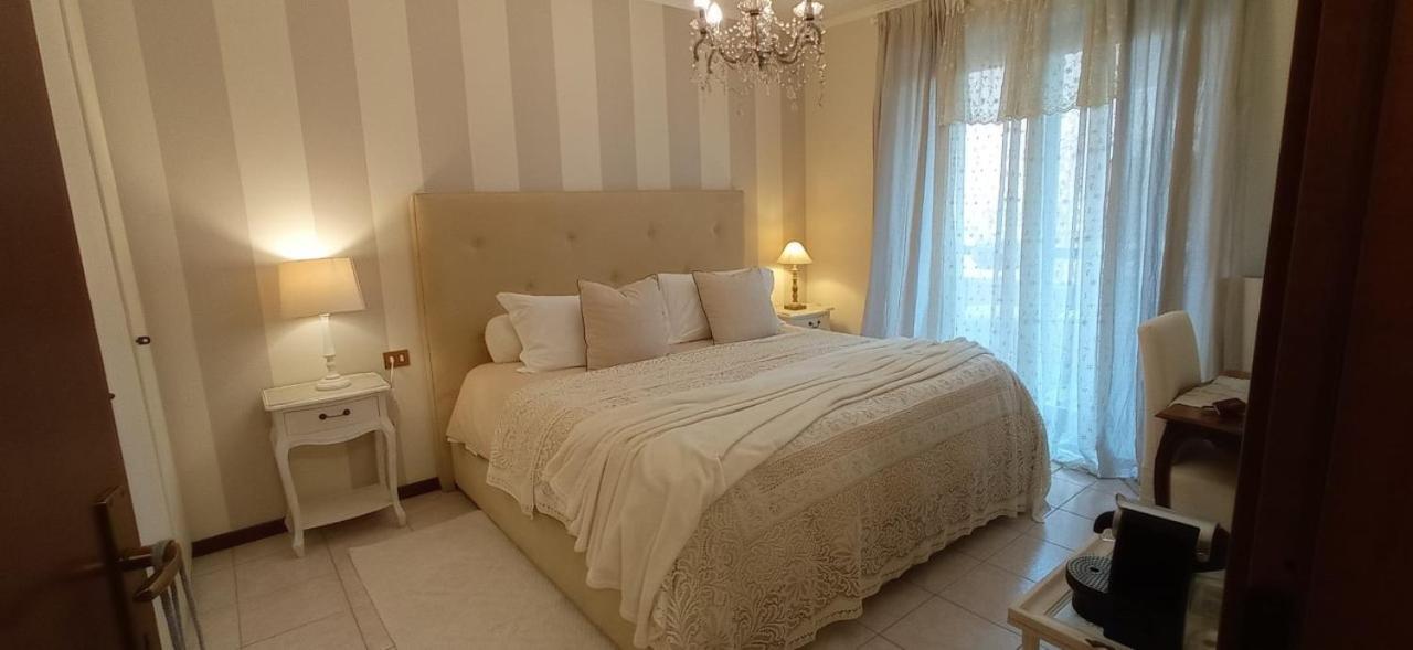 Fiorenza House Luisago Buitenkant foto