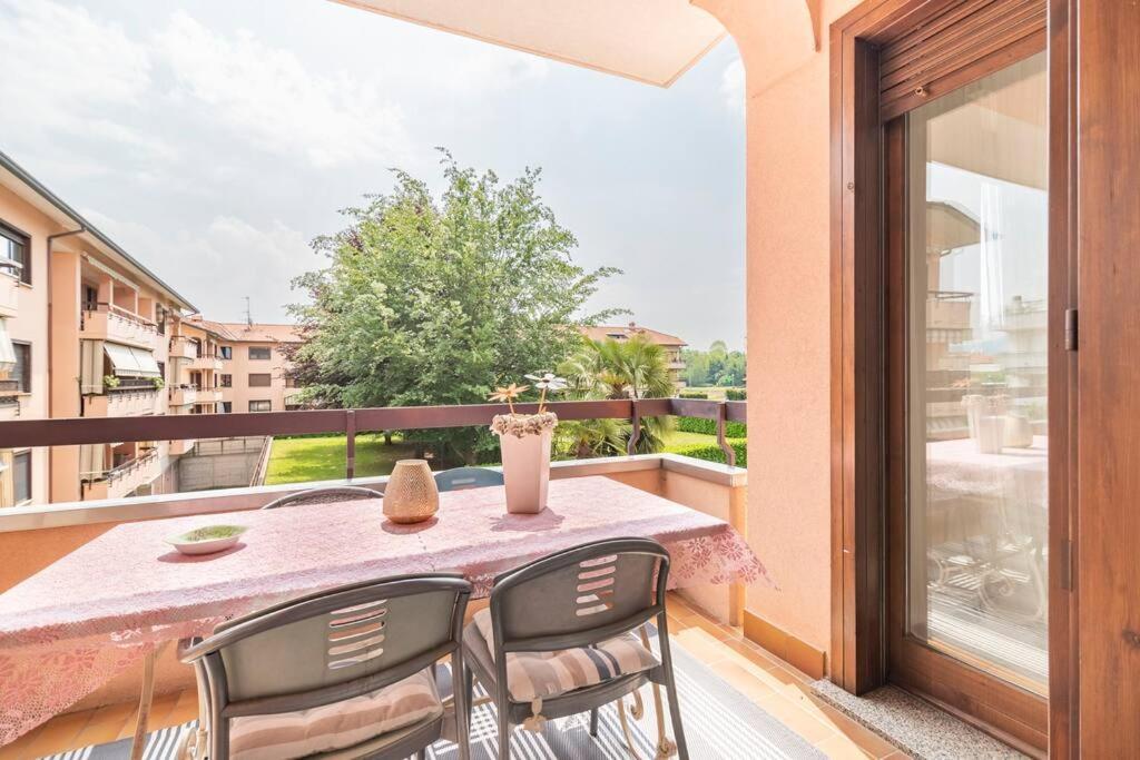 Fiorenza House Luisago Buitenkant foto
