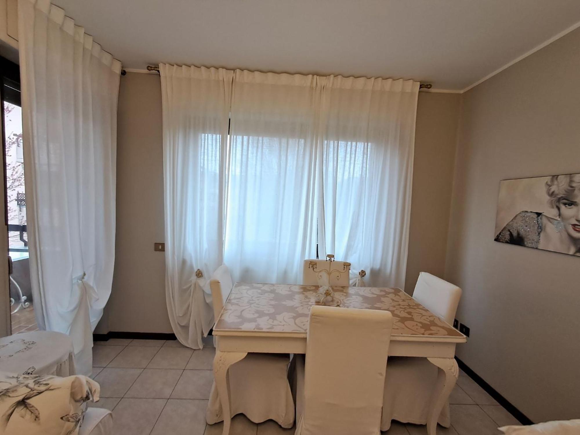 Fiorenza House Luisago Buitenkant foto